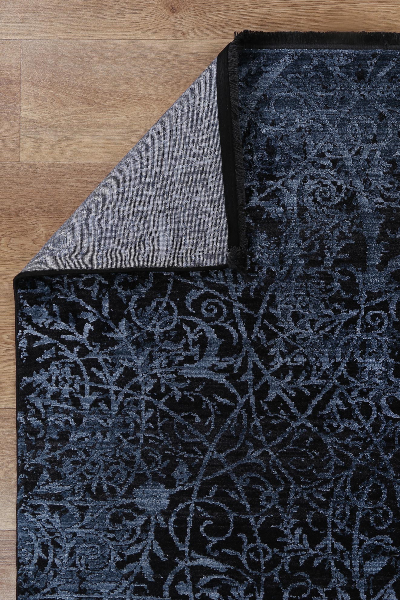 Brooklyn 200 Blue Entwine Rug 230 x 160 cm
