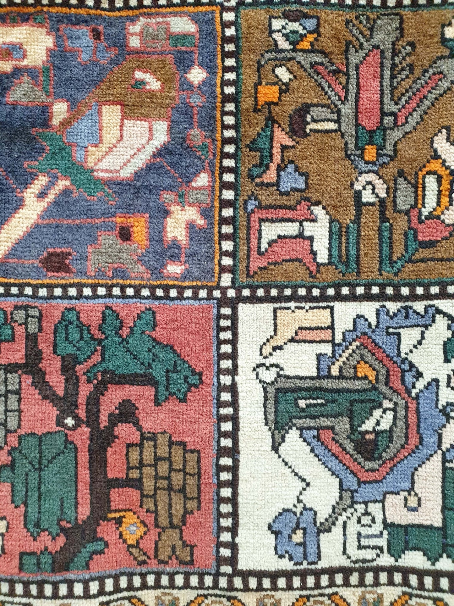 Vintage Bakhtiari Rug 280 x 200cm