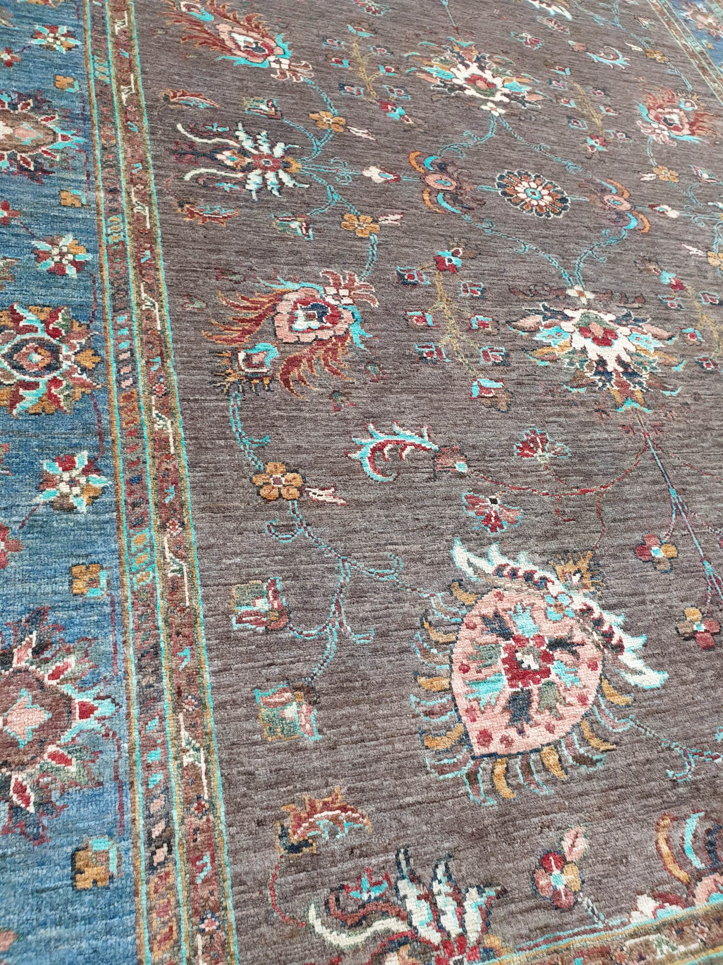 Sultani Rug - 241 x 170cm