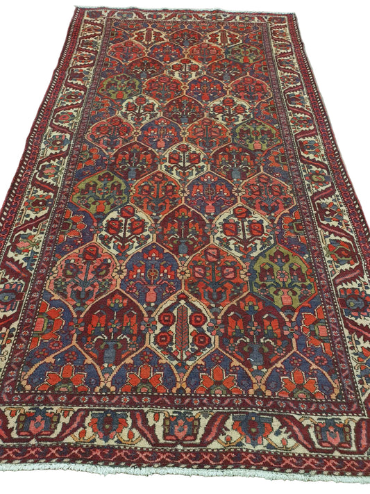 Vintage Bakhtiari Rug - 297 x 159cm