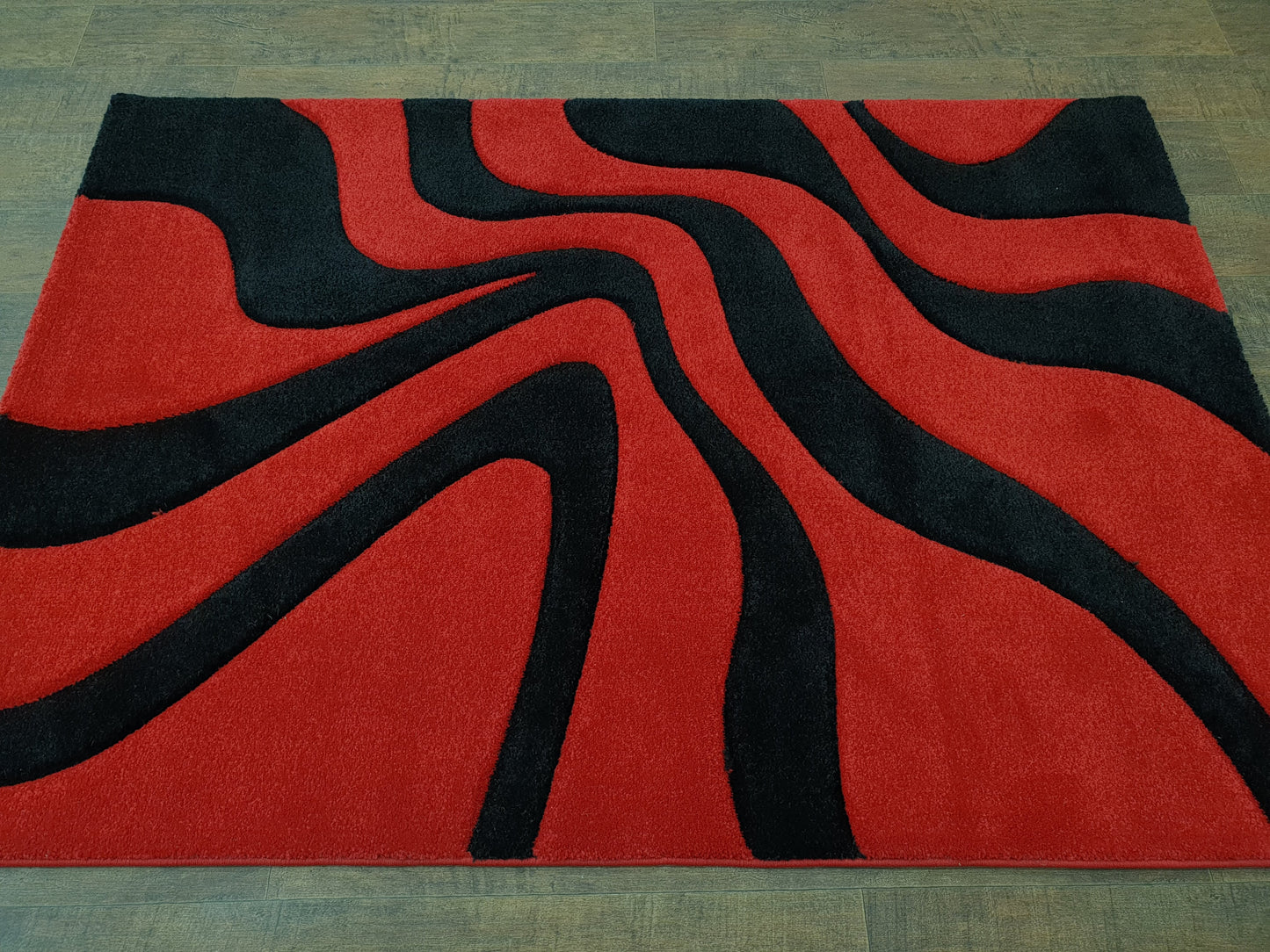Diamond Rug - 170 x 120cm