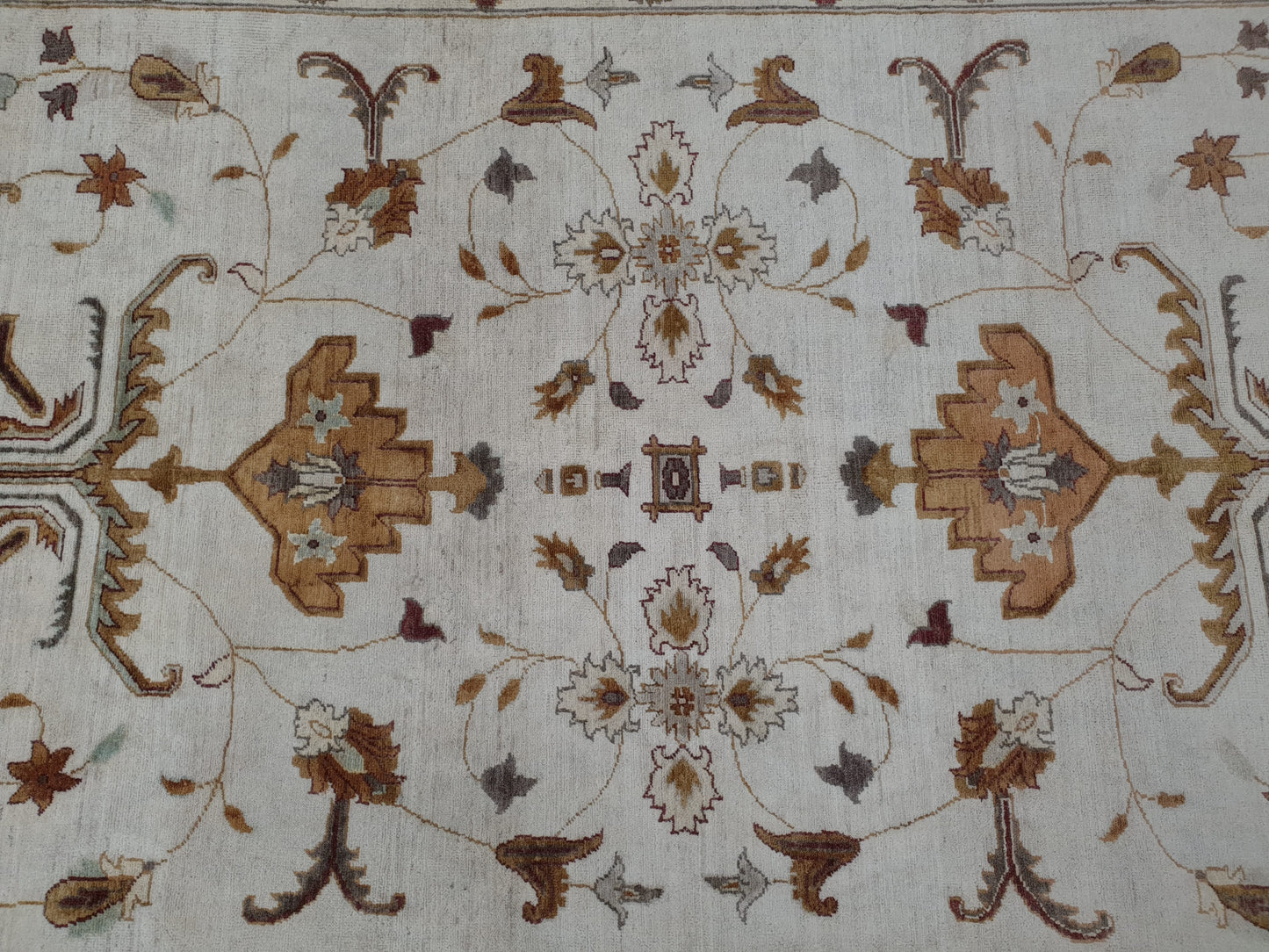 Chobi Rug 272 x 179cm