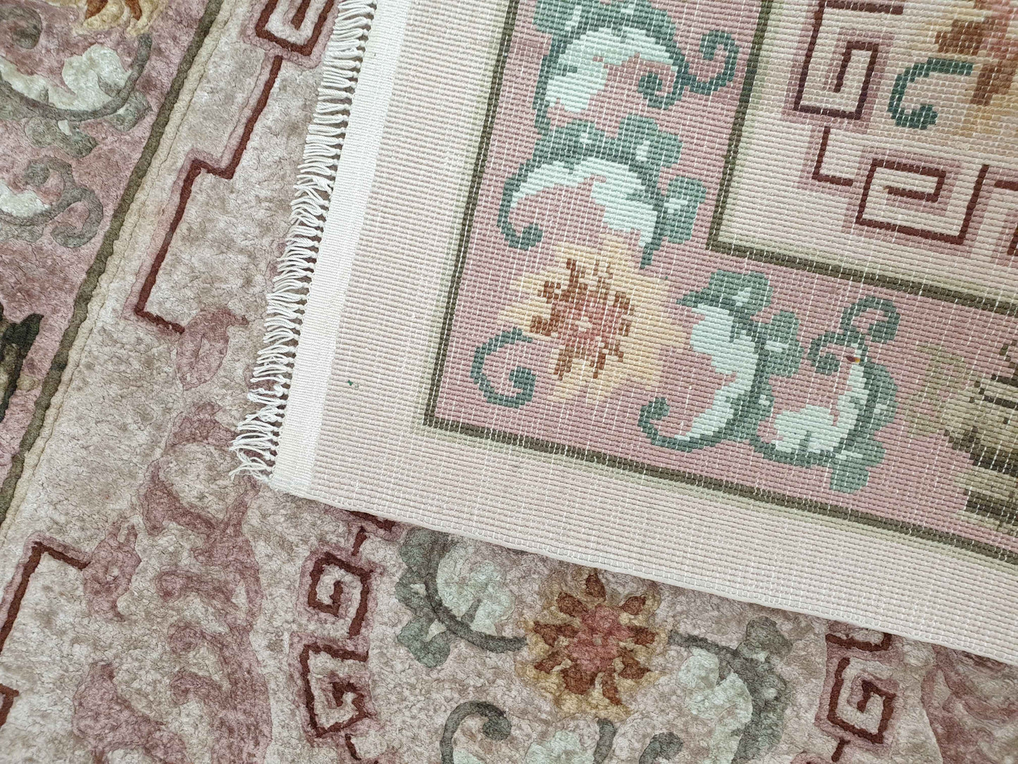 Rare Vintage Chinese Silk Hand Knotted Rug 152 x 90cm