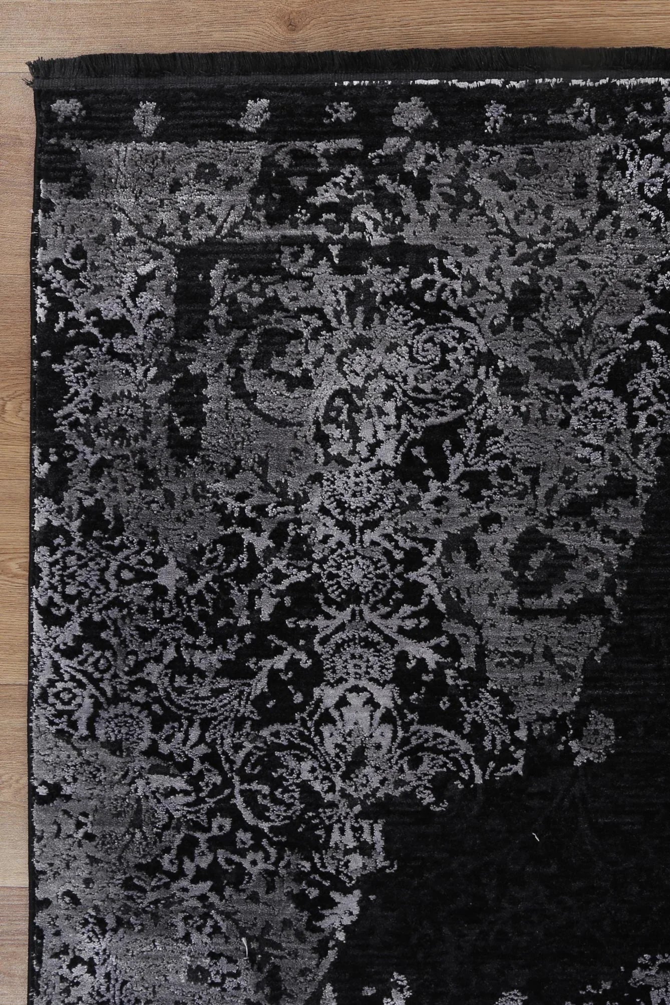 Brooklyn Silver Medallion Rug 290 x 200 cm