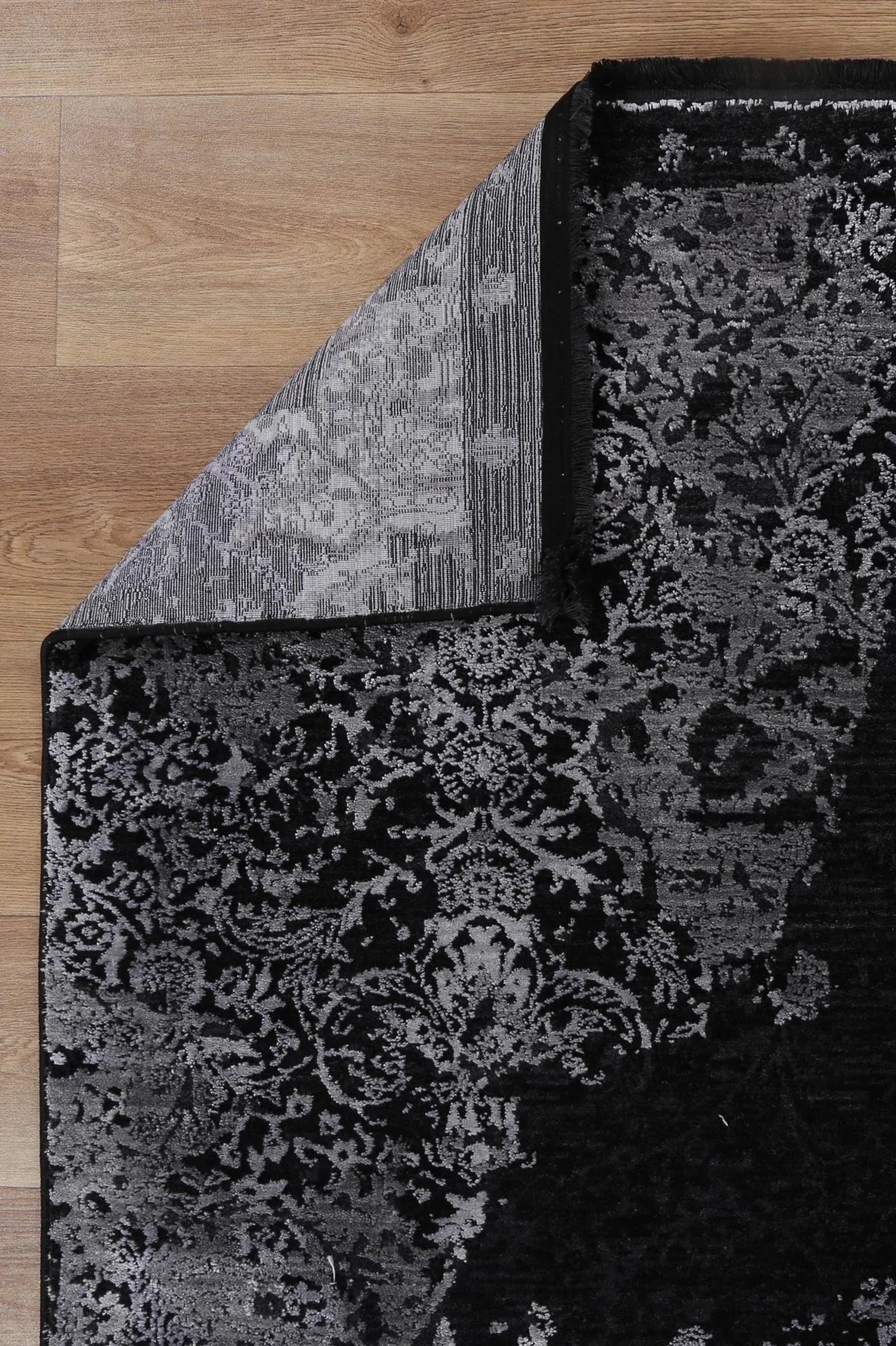 Brooklyn Silver Medallion Rug 290 x 200 cm