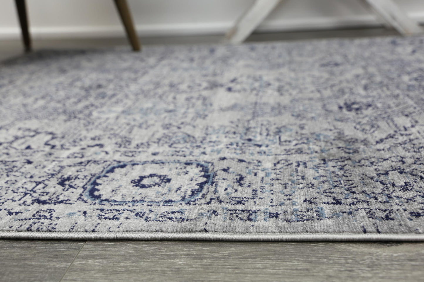 Arya Tapestry Traditional Charcoal Rug