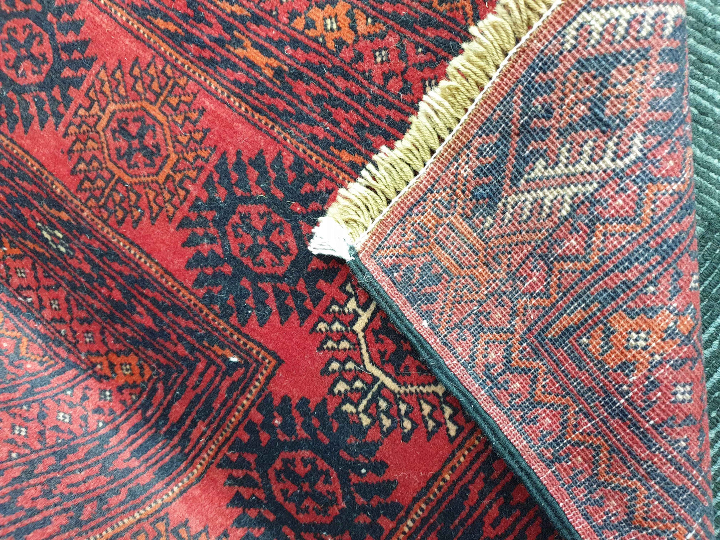 Fine Turkmen Tekke Rug 286cm x 196cm