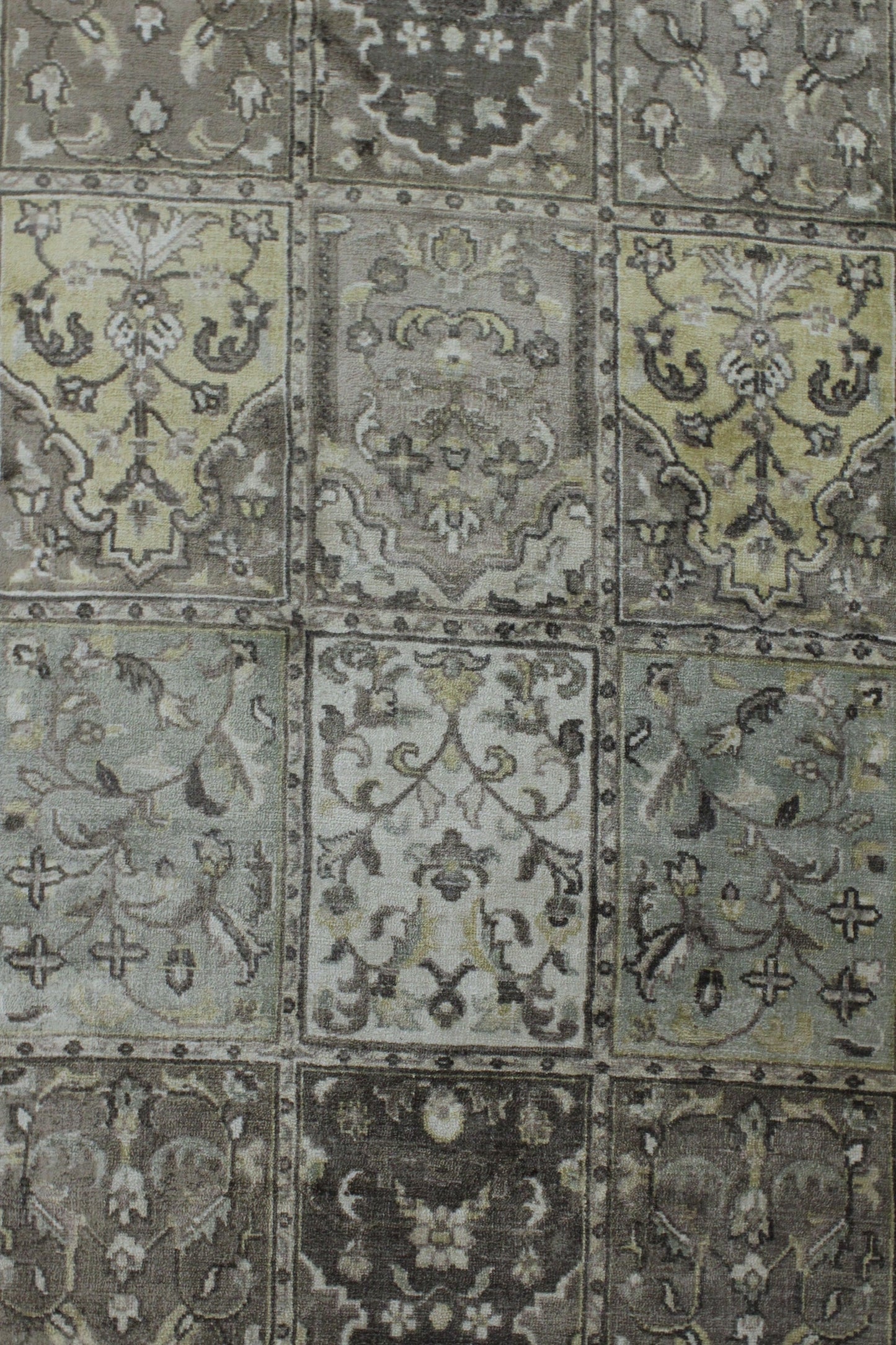 Bakhtiari Rug - 246 x 170cm