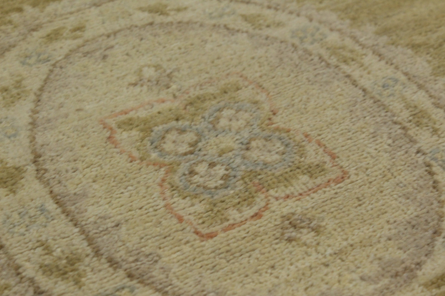 Ziegler Rug - 200 x 123cm