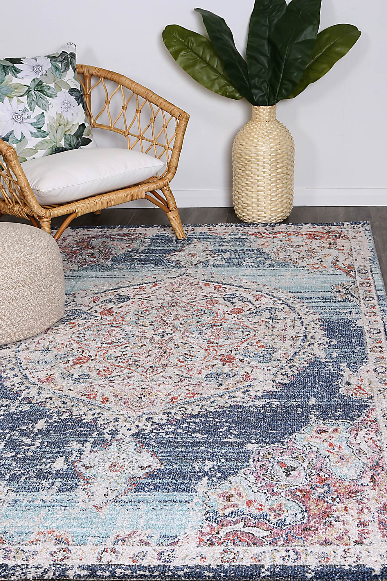 Salsa Hollow Medalion Transitional Navy & Multi Rug 290 x 200cm