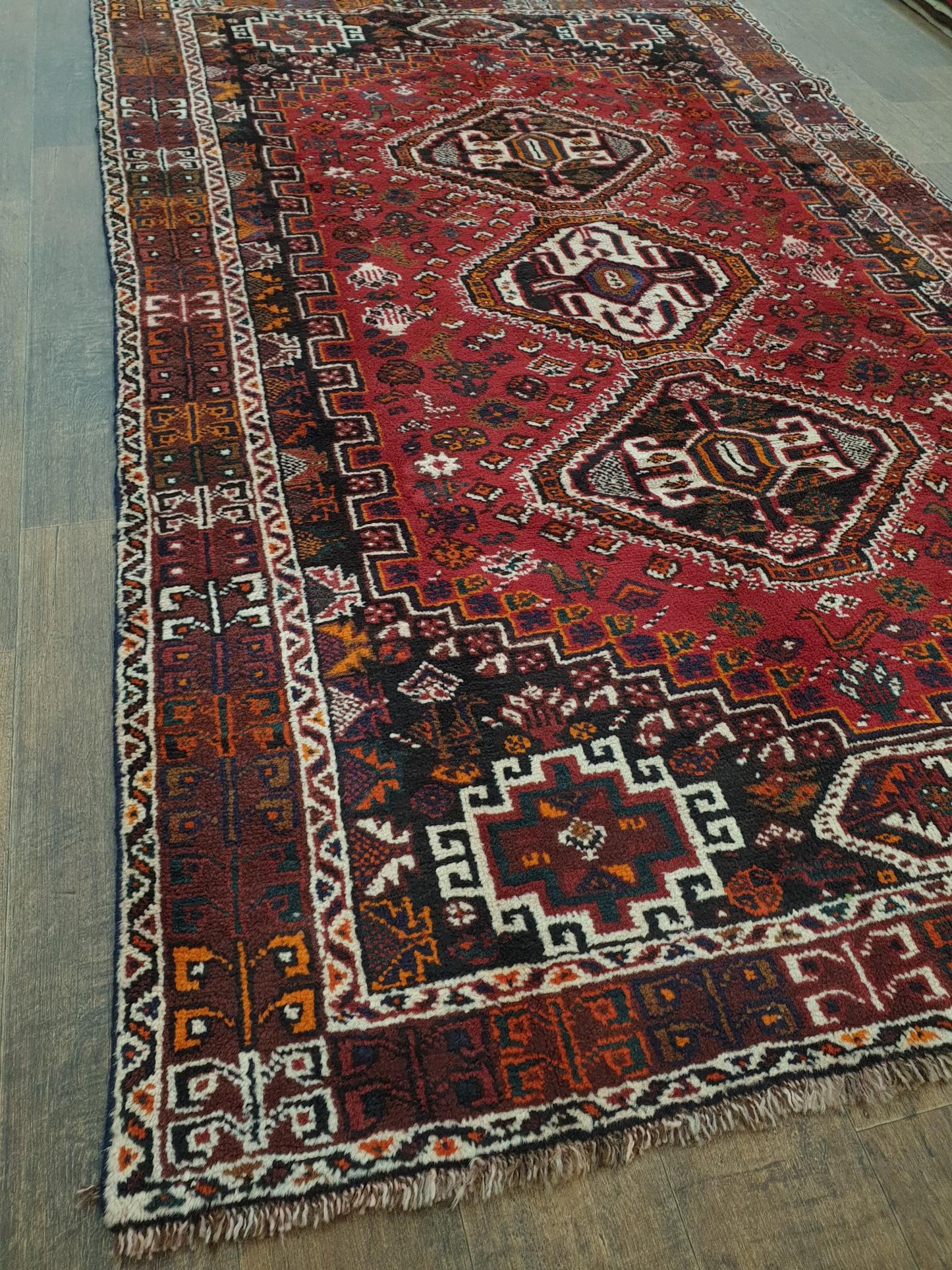 Persian Shiraz Rug 252 x 160cm