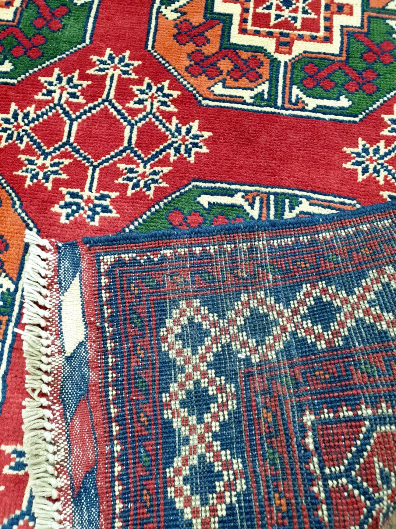 Afghan Ersari rug 144 x 108 cm texture detail showing woven wool pile