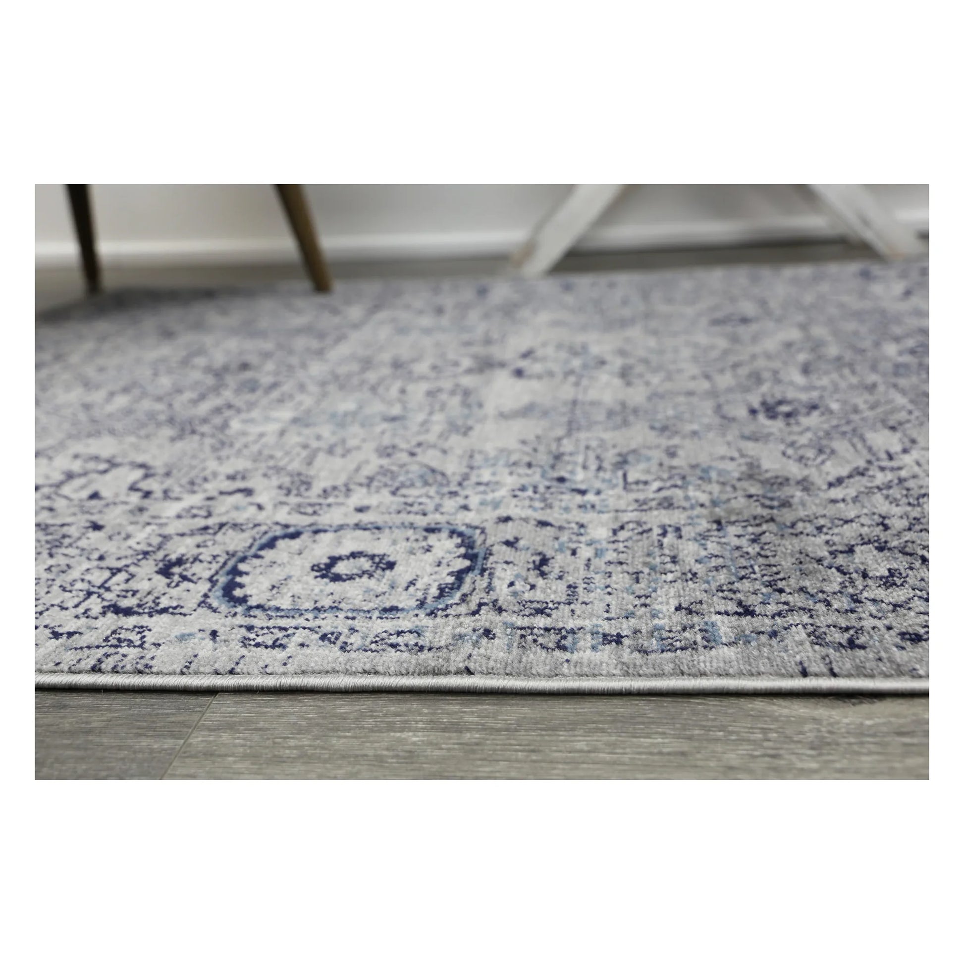 Edge pattern detail of Arya charcoal traditional rug with ornamental border design