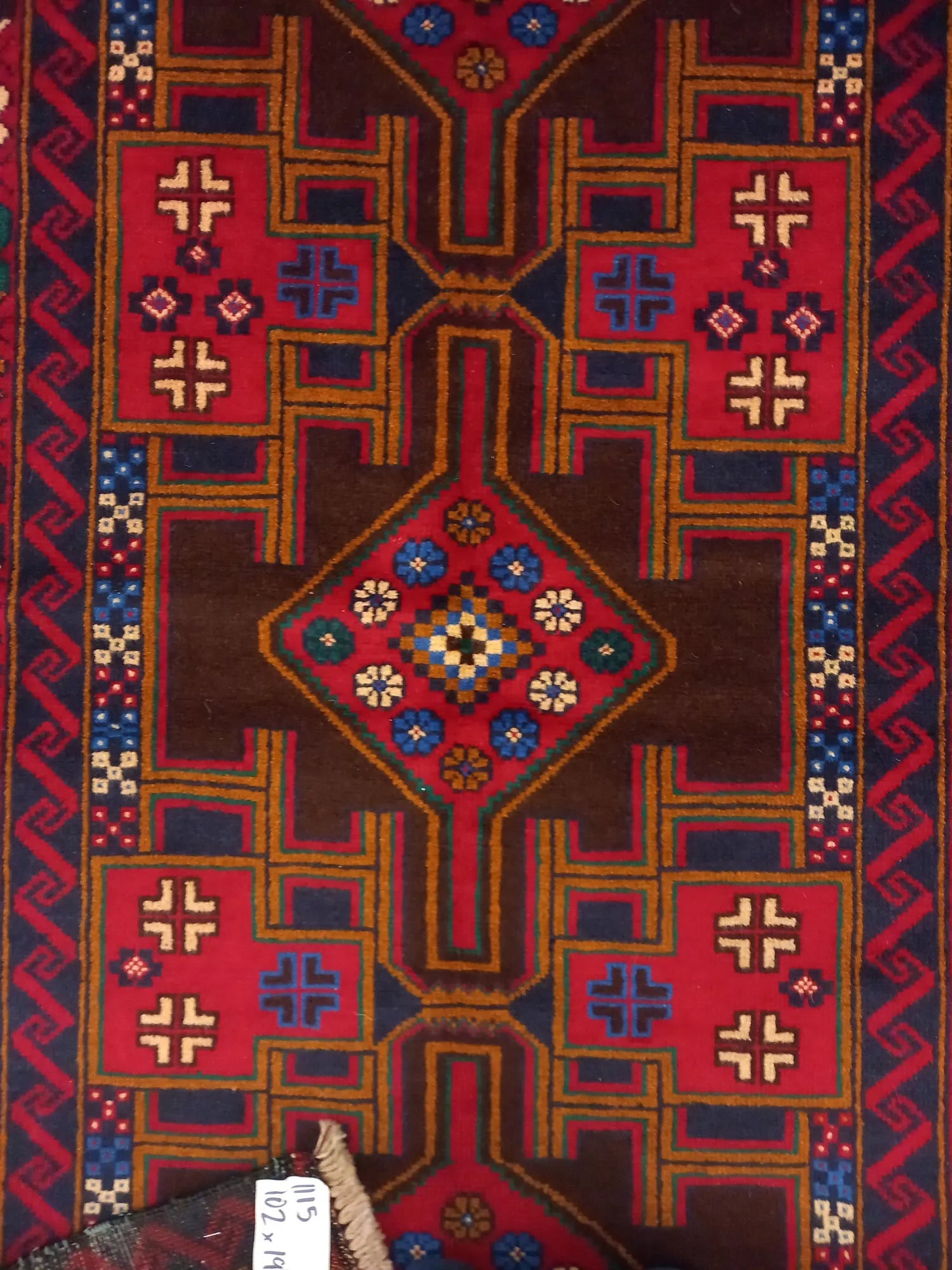 Baluchi hand-knotted wool rug 190 x 102 cm upper pattern detail