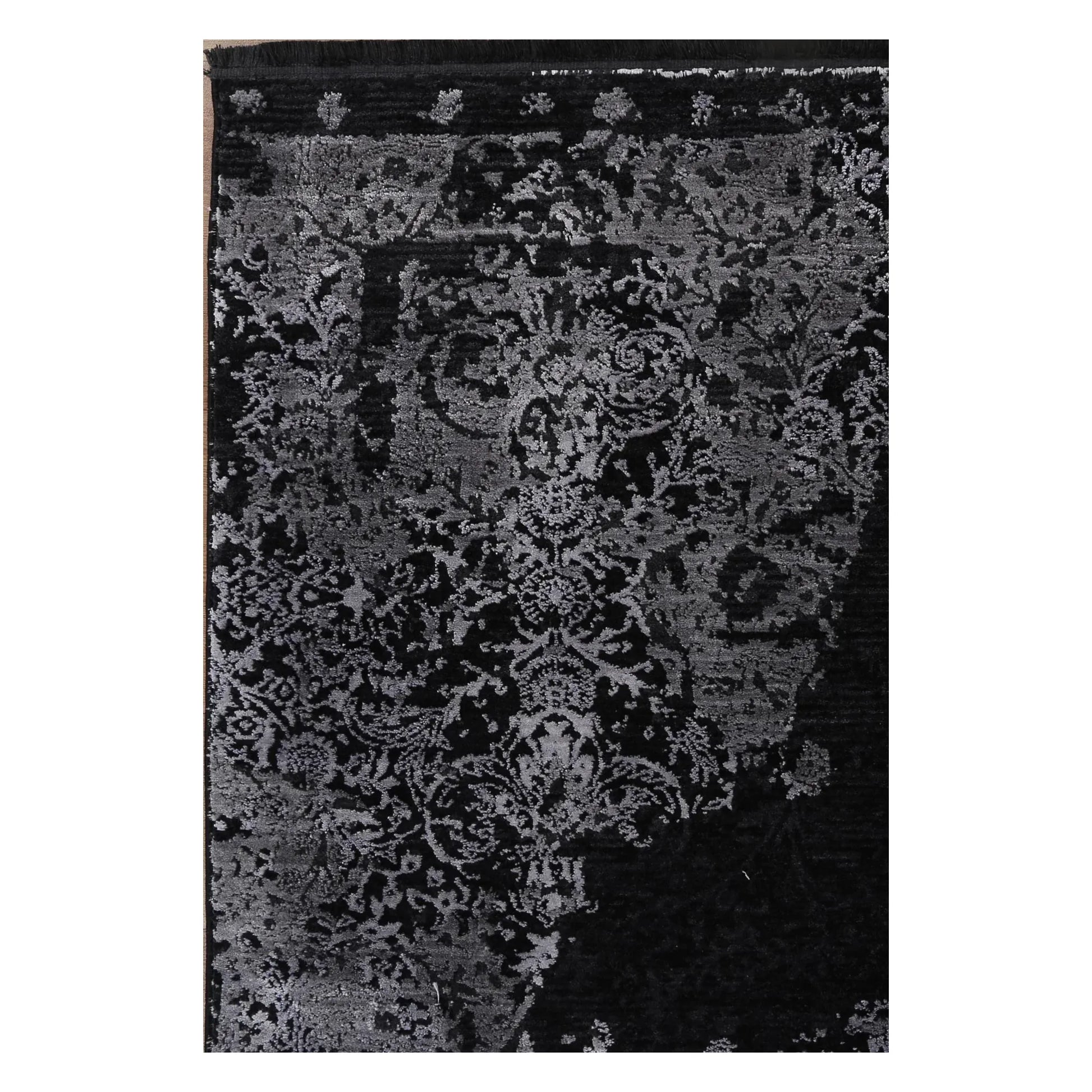 Pattern detail of Brooklyn 400 silver medallion rug showing raised ornamental texture