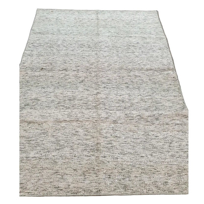 Indian Dhurrie rug 233 x 167 cm full view with off-white field and softly variegated charcoal and beige weave