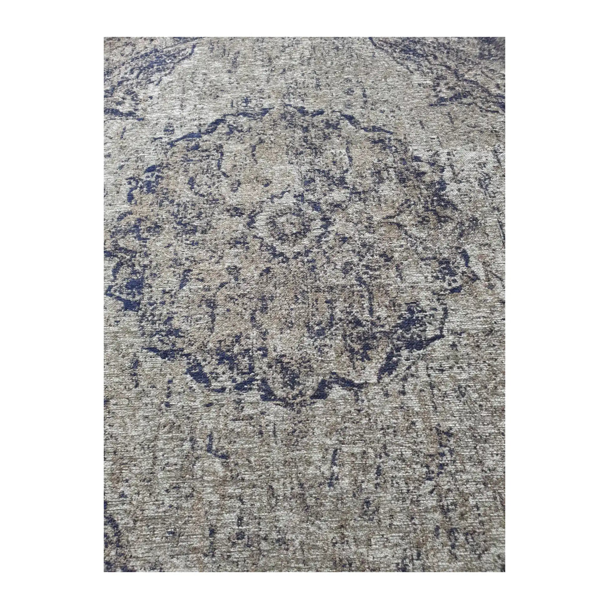 Close-up of moss round rug with medallion detail, 160 cm