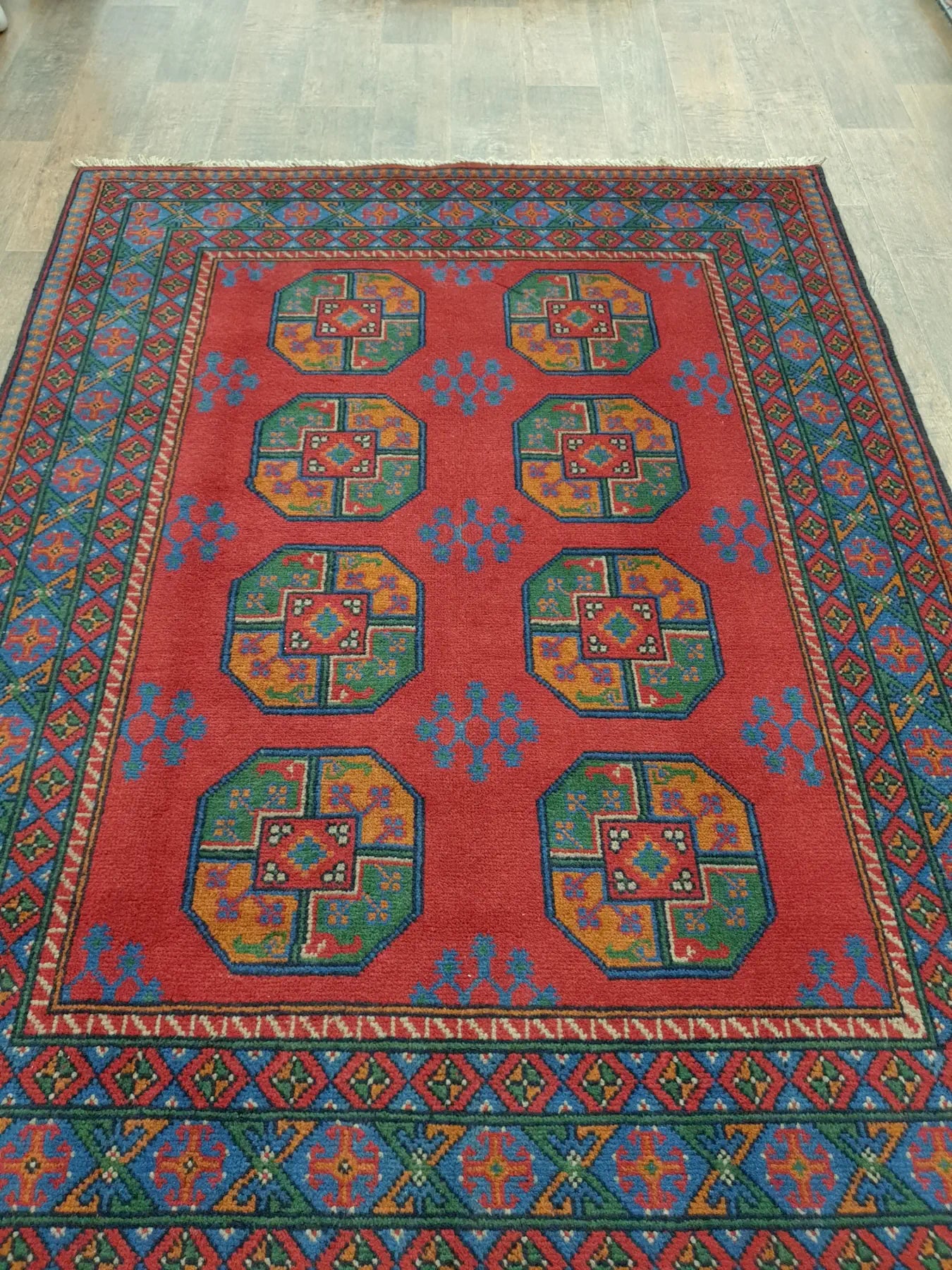 Turkoman rug 196 x 150 cm top view showing repeating gul motifs