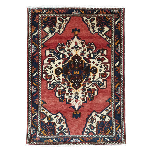 Full view of vintage Persian Hamadan hand-knotted wool rug 199 x 135 cm with central medallion